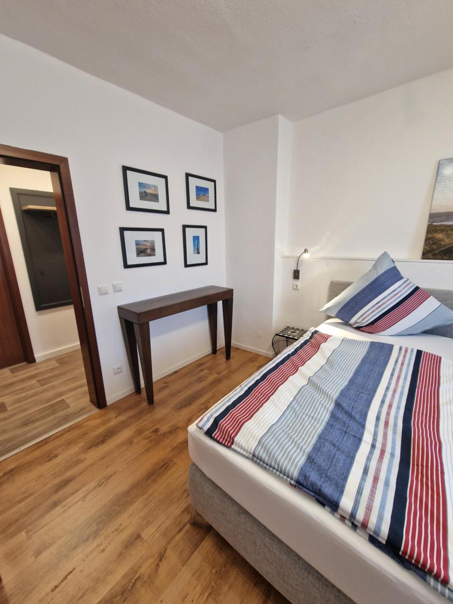 Fewofaubelcentro 42 & 54 & 62 M2 Oberhausen  Zimmer foto